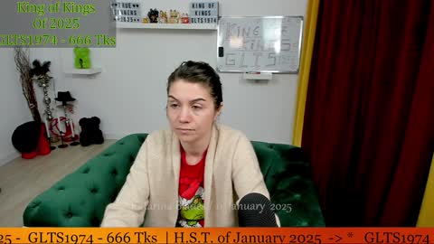Snapshot of katarina_blades chatting on January 12, 2025, 1:11 am online show from January 12, 2025, 1:11 am