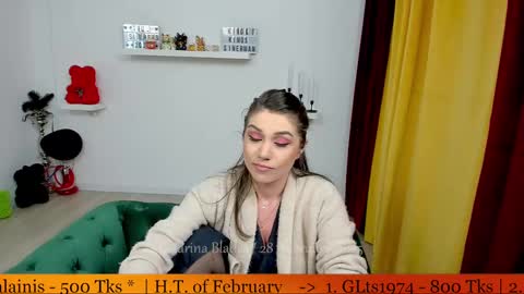 Snapshot of katarina_blades chatting on February 28, 2025, 9:55 pm online show from February 28, 2025, 9:55 pm