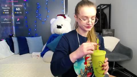 Snapshot of kate_jonson chatting on December 15, 2024, 7:46 am .Be kind and gentle with me and I will do my best for you. online show from December 15, 2024, 7:46 am