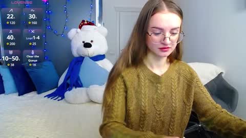 Snapshot of kate_jonson chatting on December 19, 2024, 9:18 am .Be kind and gentle with me and I will do my best for you. online show from December 19, 2024, 9:18 am