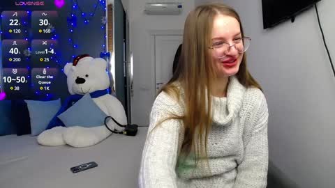 Snapshot of kate_jonson chatting on January 5, 2025, 8:00 am .Be kind and gentle with me and I will do my best for you. online show from January 5, 2025, 8:00 am