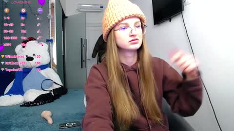 Snapshot of kate_jonson chatting on January 14, 2025, 11:53 am .Be kind and gentle with me and I will do my best for you. online show from January 14, 2025, 11:53 am