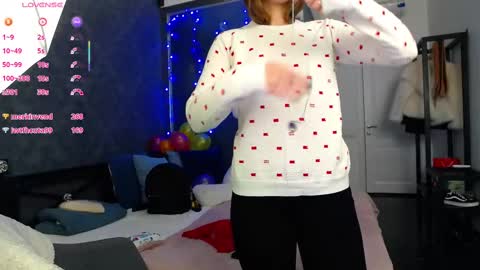 Snapshot of kate_jonson chatting on February 27, 2025, 6:53 pm .Be kind and gentle with me and I will do my best for you. online show from February 27, 2025, 6:53 pm