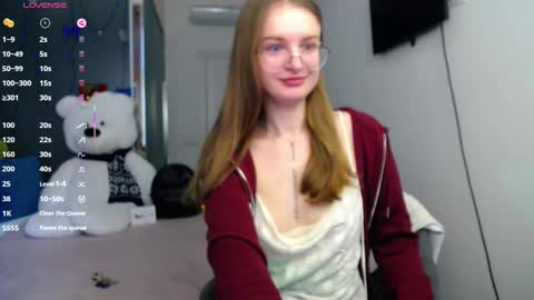 Snapshot of kate_jonson chatting on March 6, 2025, 7:47 am .Be kind and gentle with me and I will do my best for you. online show from March 6, 2025, 7:47 am