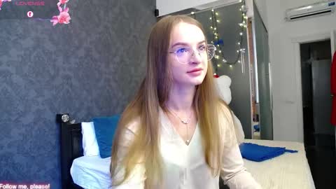 Snapshot of kate_jonson chatting on September 25, 2025, 7:01 am .Be kind and gentle with me and I will do my best for you. online show from September 25, 2025, 7:01 am