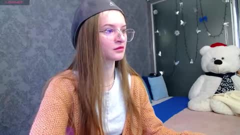 Snapshot of kate_jonson chatting on October 24, 2025, 6:54 am .Be kind and gentle with me and I will do my best for you. online show from October 24, 2025, 6:54 am