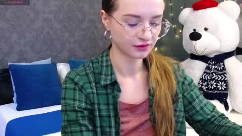 Snapshot of kate_jonson chatting on November 7, 2025, 7:52 am .Be kind and gentle with me and I will do my best for you. online show from November 7, 2025, 7:52 am