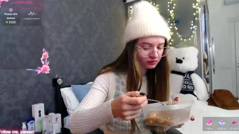 Snapshot of kate_jonson chatting on November 28, 2025, 7:44 am .Be kind and gentle with me and I will do my best for you. online show from November 28, 2025, 7:44 am