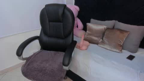 Snapshot of kate_lua chatting on January 19, 2026, 11:58 am kate lua online show from January 19, 2026, 11:58 am