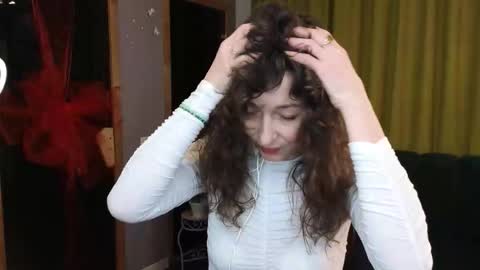 Snapshot of kate_millersi chatting on March 19, 2026, 12:09 pm Kare online show from March 19, 2026, 12:09 pm