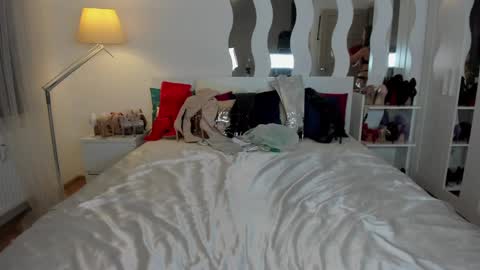 Snapshot of kate_redgar chatting on March 8, 2025, 6:16 pm kate_redgar online show from March 8, 2025, 6:16 pm