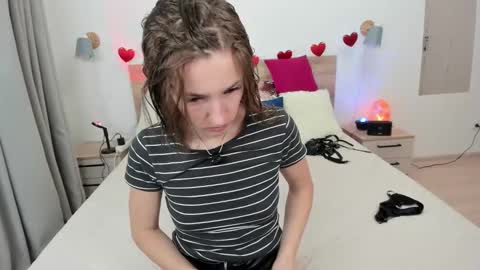 Snapshot of kate_redgar chatting on February 12, 2026, 1:50 pm kate_redgar online show from February 12, 2026, 1:50 pm