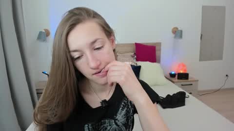 Snapshot of kate_redgar chatting on February 21, 2026, 1:45 pm kate_redgar online show from February 21, 2026, 1:45 pm