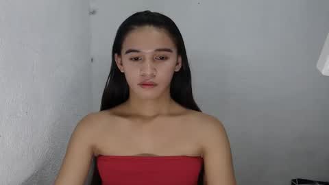 Kate online show from April 29, 2026, 1:48 pm