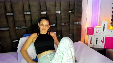 Snapshot of kate_roose chatting on May 22, 2026, 8:25 pm kate_roose online show from May 22, 2026, 8:25 pm