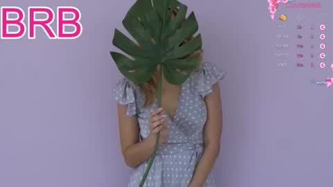 Snapshot of kate_space chatting on November 22, 2025, 1:48 am Therapist online show from November 22, 2025, 1:48 am