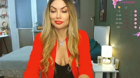 Snapshot of kate_space chatting on December 19, 2025, 11:12 pm Therapist online show from December 19, 2025, 11:12 pm