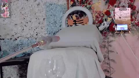 Snapshot of kate_yoshy chatting on November 9, 2025, 5:44 pm kate the pink girl online show from November 9, 2025, 5:44 pm