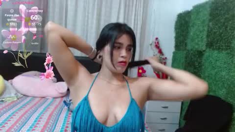 Snapshot of kateangelly chatting on October 17, 2025, 2:04 am kateangelly online show from October 17, 2025, 2:04 am