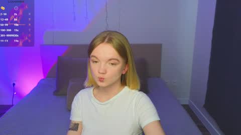 katebunnys online show from April 27, 2026, 11:08 am