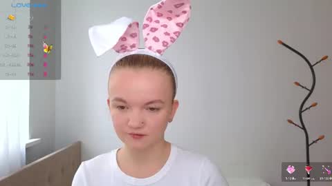 Snapshot of katebunnys chatting on June 27, 2026, 4:17 am katebunnys online show from June 27, 2026, 4:17 am