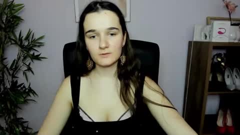 Kate  online show from February 2, 2025, 2:13 pm