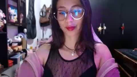 Kateeen18 online show from December 5, 2025, 3:04 am