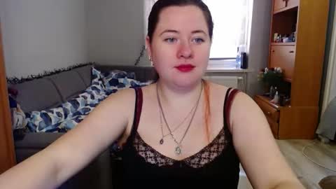 KateeFox online show from March 13, 2026, 7:48 am