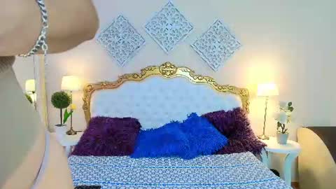 katee Martinez online show from July 22, 2026, 8:00 pm