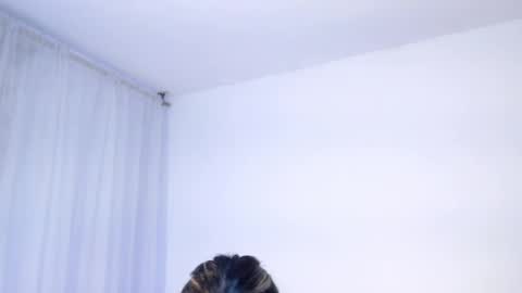 Help me with rate thanks  online show from April 12, 2026, 4:28 am