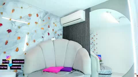 Snapshot of katemoss70 chatting on November 30, 2025, 12:20 pm Im Katherine but call me Kate online show from November 30, 2025, 12:20 pm