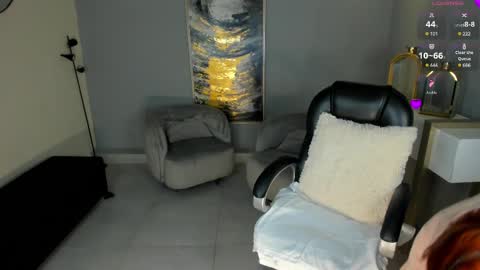  Kate Owens  online show from March 7, 2025, 10:56 am