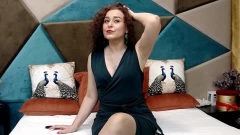 KateQueenston --  online show from March 18, 2026, 10:07 am