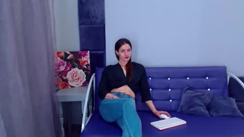 Snapshot of katerinarx chatting on November 27, 2025, 9:33 am KaterinaRX online show from November 27, 2025, 9:33 am