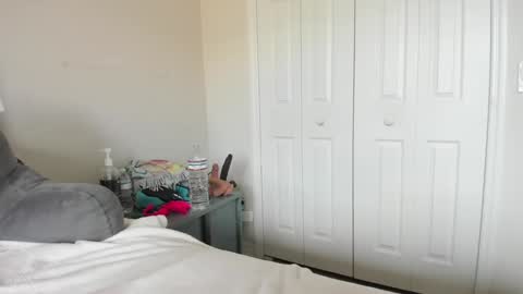 Kates Kurves online show from December 18, 2025, 2:23 pm