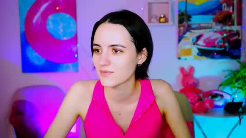 katewillows online show from February 10, 2026, 4:05 am