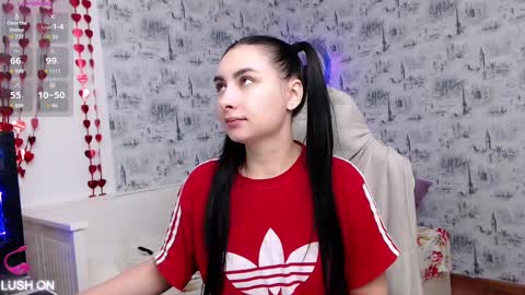 Snapshot of katexlove233 chatting on March 11, 2025, 8:20 am Kate online show from March 11, 2025, 8:20 am