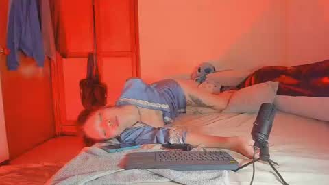 Snapshot of kathc_19 chatting on January 15, 2025, 9:56 am Katerine online show from January 15, 2025, 9:56 am