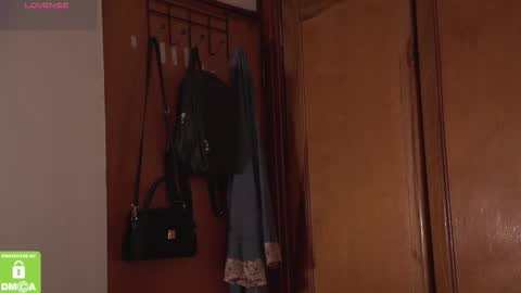 Snapshot of kathc_19 chatting on September 17, 2025, 2:57 am Katerine online show from September 17, 2025, 2:57 am