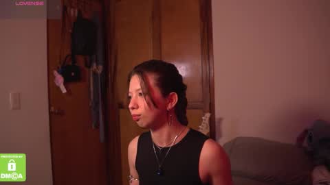 Snapshot of kathc_19 chatting on October 25, 2025, 1:35 am Katerine online show from October 25, 2025, 1:35 am