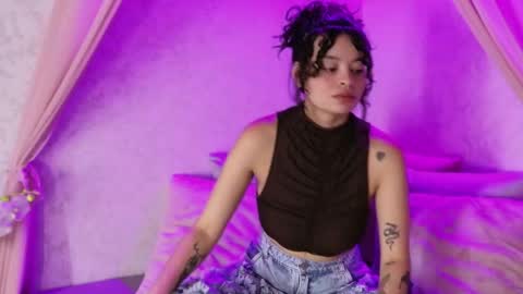 KatheGomez  online show from June 5, 2026, 3:02 am