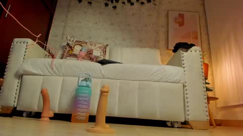 Snapshot of katheriine_saenz22 chatting on January 1, 2025, 11:18 pm Kathee Saenz online show from January 1, 2025, 11:18 pm