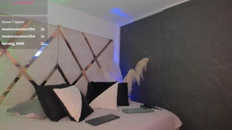 KATHERIN MONS online show from February 5, 2026, 11:31 pm