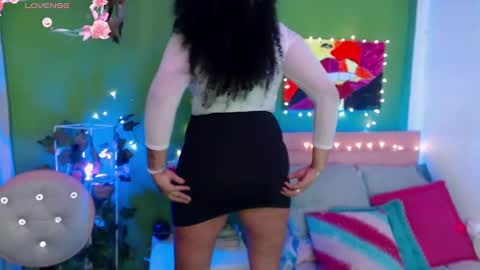 Snapshot of katherincastillo chatting on September 8, 2025, 11:48 pm katherin online show from September 8, 2025, 11:48 pm