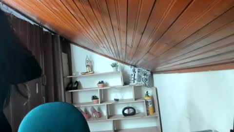 Snapshot of katherine_blair chatting on July 21, 2026, 1:24 pm katherine_blair online show from July 21, 2026, 1:24 pm