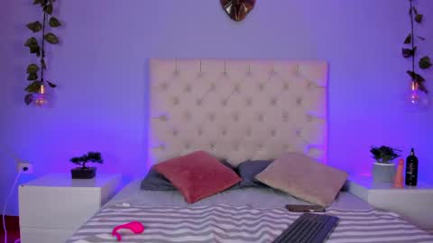 Snapshot of katherinee_scott chatting on May 9, 2026, 9:09 pm your kathe online show from May 9, 2026, 9:09 pm