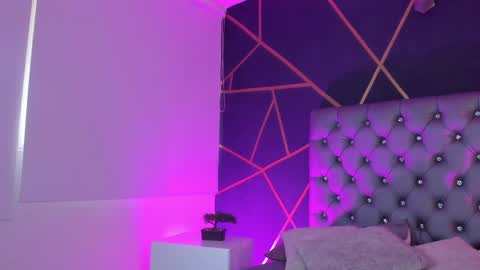 Snapshot of katherinee_scott chatting on June 2, 2026, 9:06 pm your kathe online show from June 2, 2026, 9:06 pm