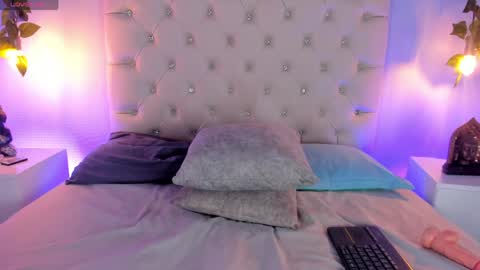 Snapshot of katherinee_scott chatting on June 7, 2026, 8:40 am your kathe online show from June 7, 2026, 8:40 am