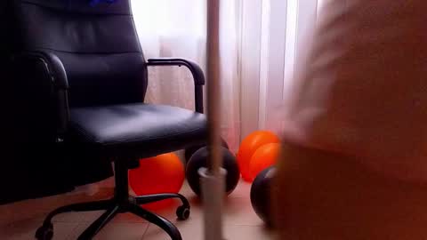 Snapshot of katherinepeti chatting on October 31, 2025, 4:08 pm KT new account online show from October 31, 2025, 4:08 pm