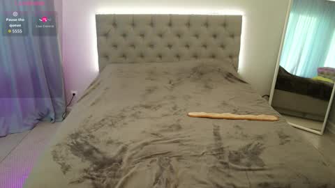 katherinepinke online show from November 7, 2025, 12:16 pm